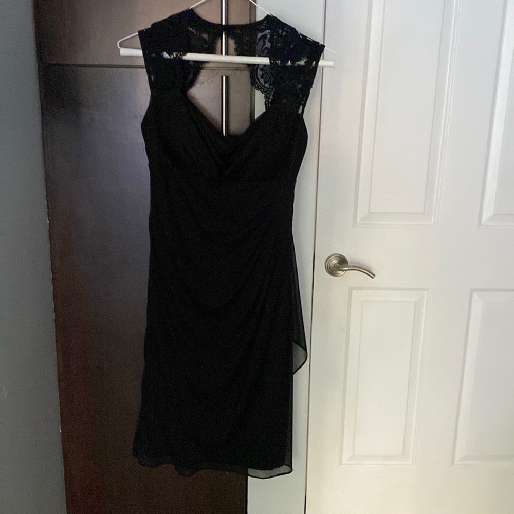 Black cocktail dress size 4- lace keyhole back and flattering front